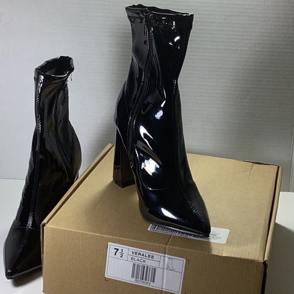 Women's Veralee Bootie - Picture 9 of 10